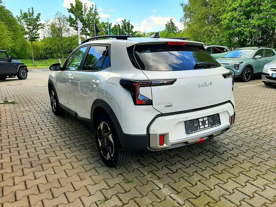 Kia Stonic - Thumbnail 6