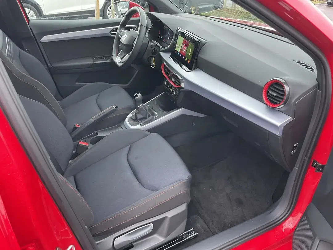 SEAT Arona - Thumbnail 15