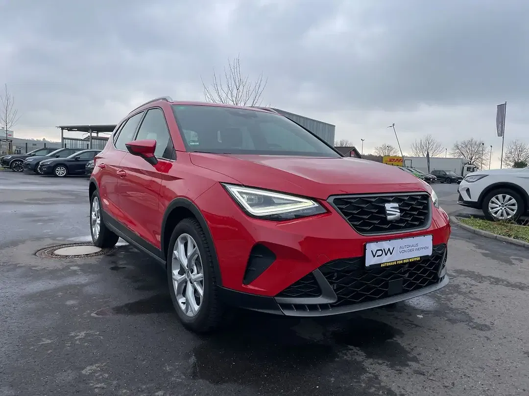 SEAT Arona - Thumbnail 6