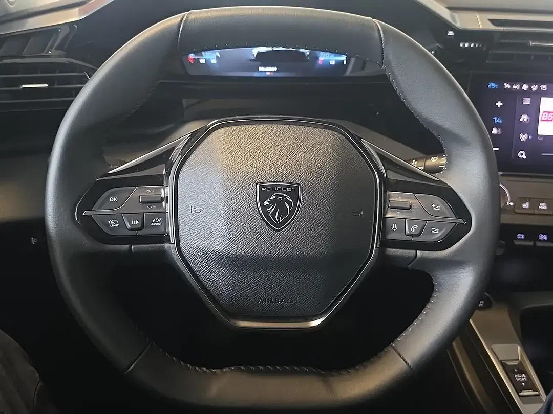 Peugeot 308 - Thumbnail 6