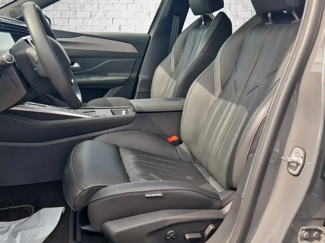 Peugeot 308 - Thumbnail 12
