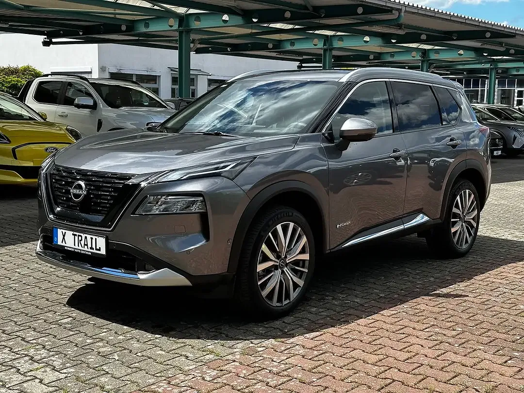 Nissan X-Trail - Thumbnail 1