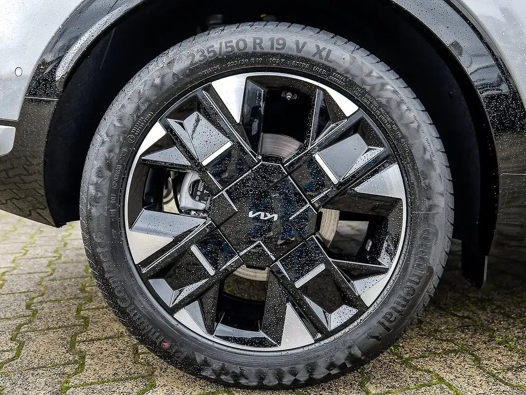 Kia Sportage - Thumbnail 3