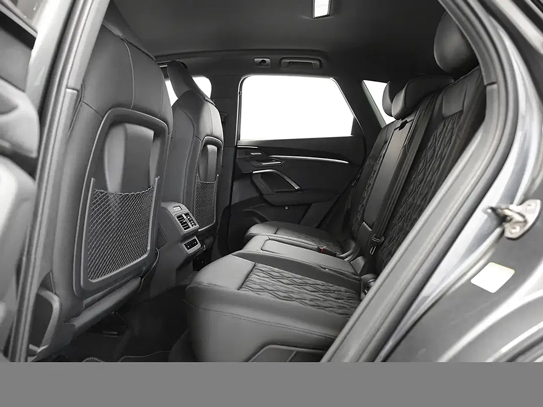 Audi SQ5 - Thumbnail 12