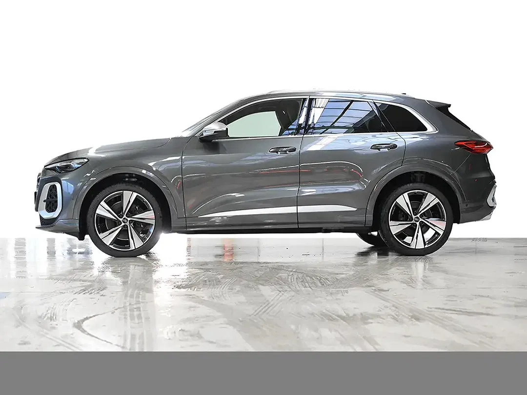 Audi SQ5 - Thumbnail 3