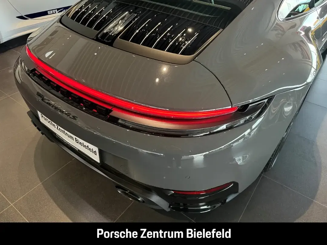 Porsche 992 - Thumbnail 14