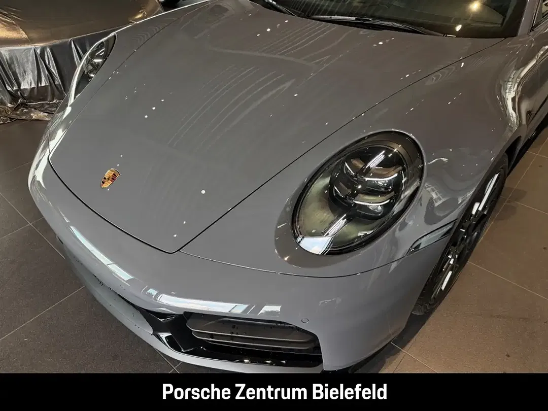 Porsche 992 - Thumbnail 9