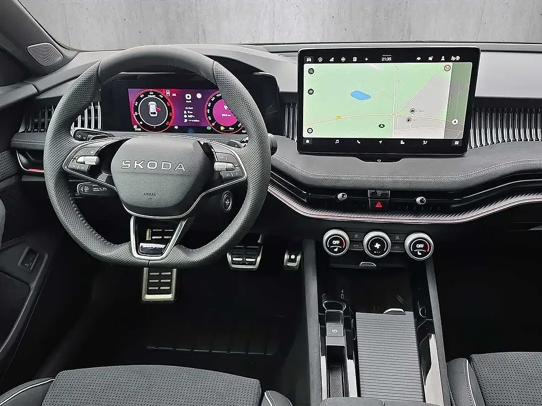 Skoda Superb - Thumbnail 4