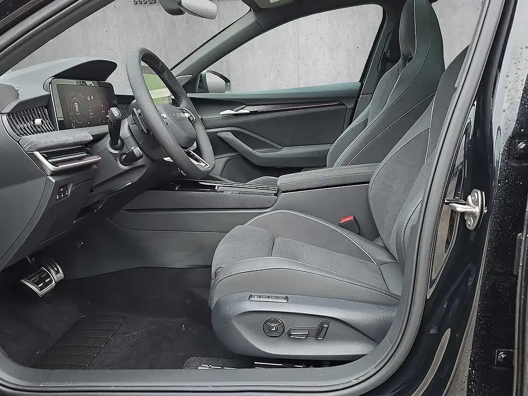 Skoda Superb - Thumbnail 8