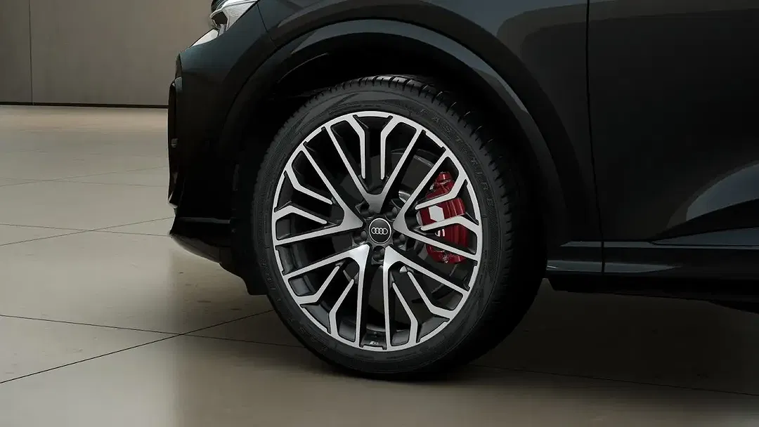 Audi SQ5 - Thumbnail 12