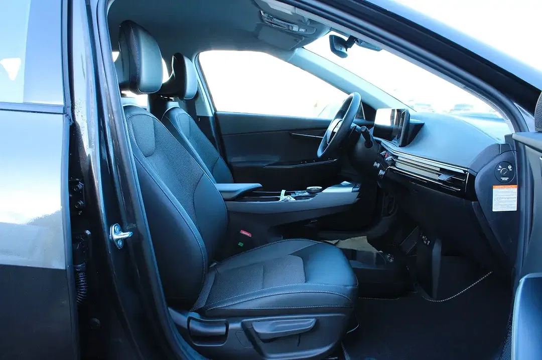 Kia EV6 - Thumbnail 12