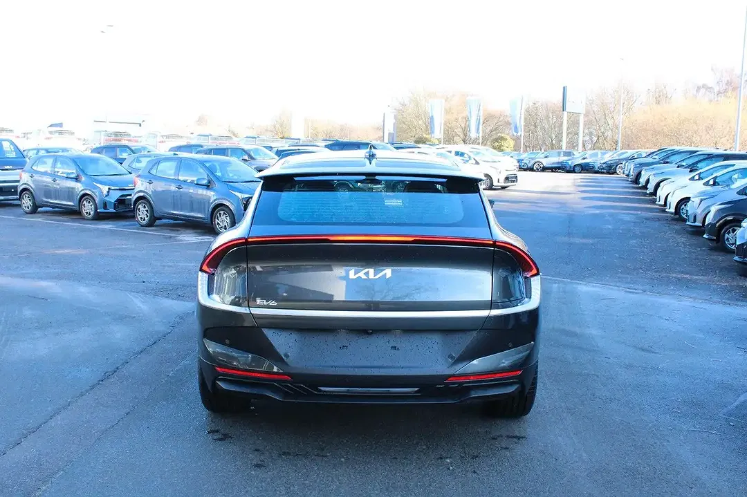 Kia EV6 - Thumbnail 6