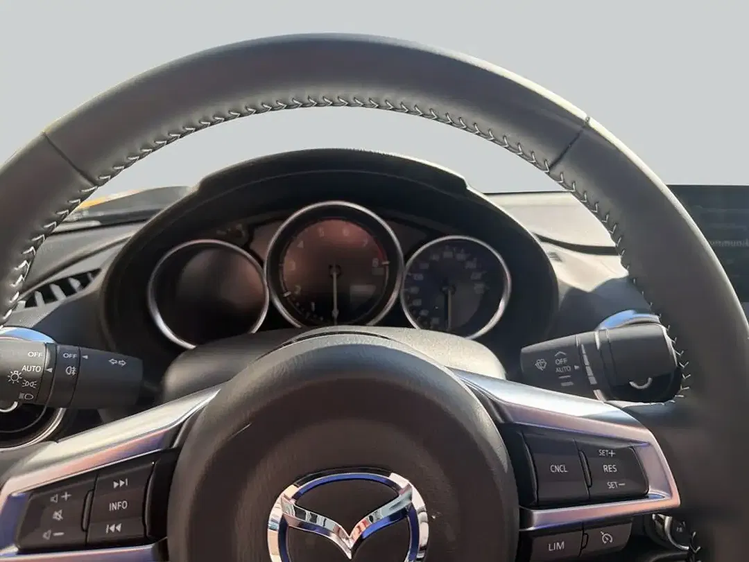 Mazda MX-5 - Thumbnail 18
