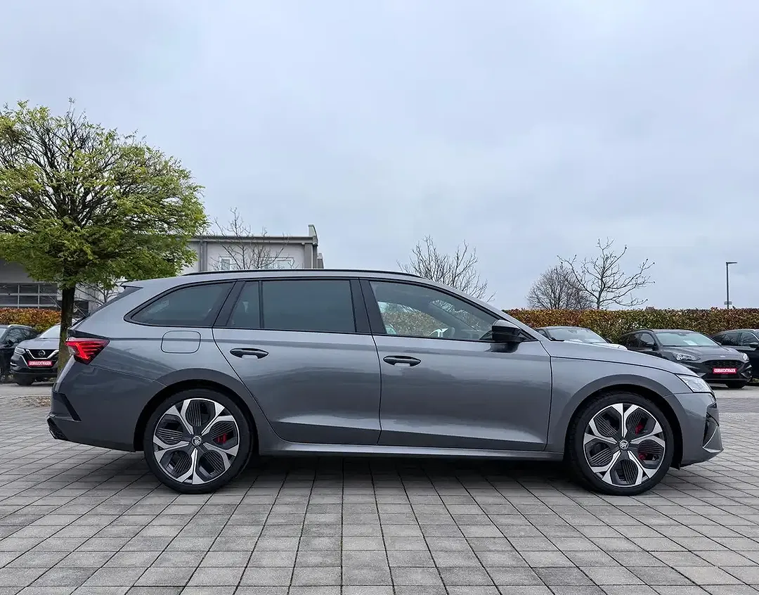 Skoda Octavia - Thumbnail 10