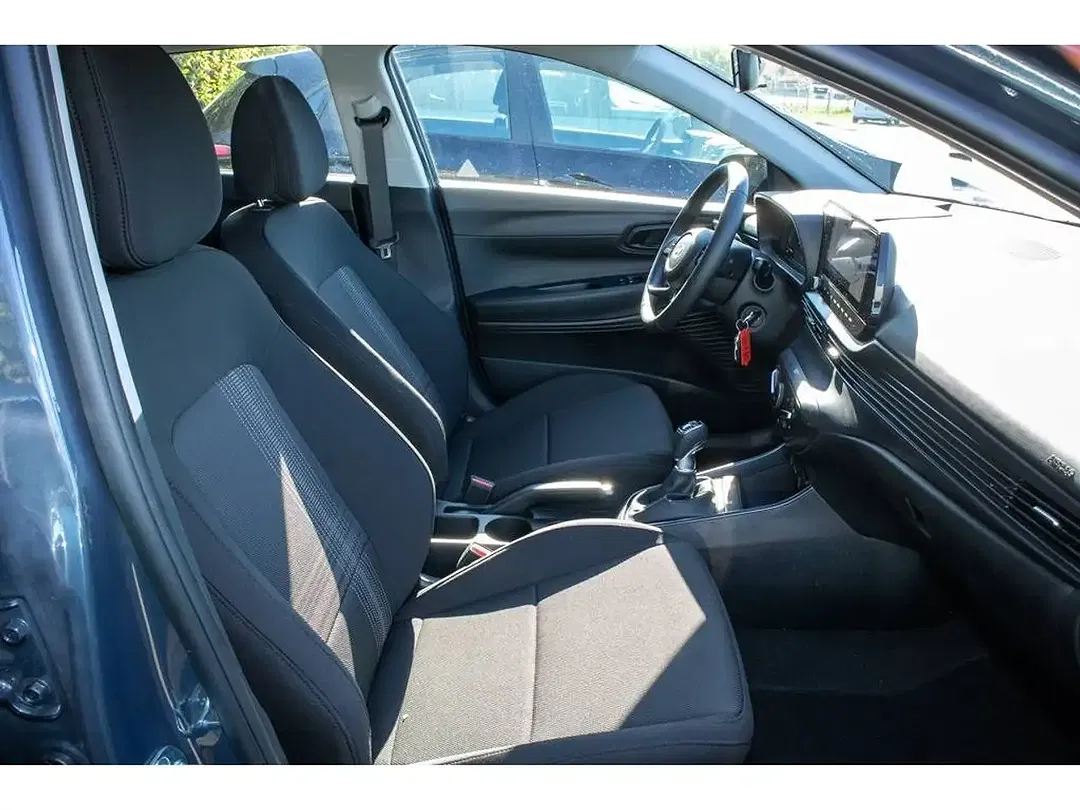 Hyundai i20 - Thumbnail 6