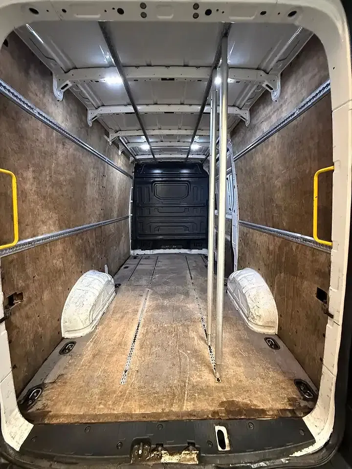 Volkswagen Crafter - Thumbnail 10