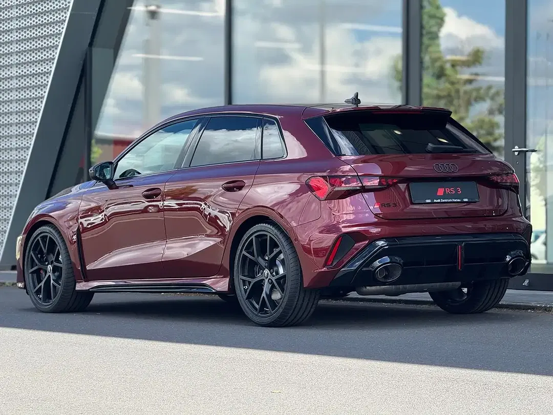 Audi RS3 - Thumbnail 2