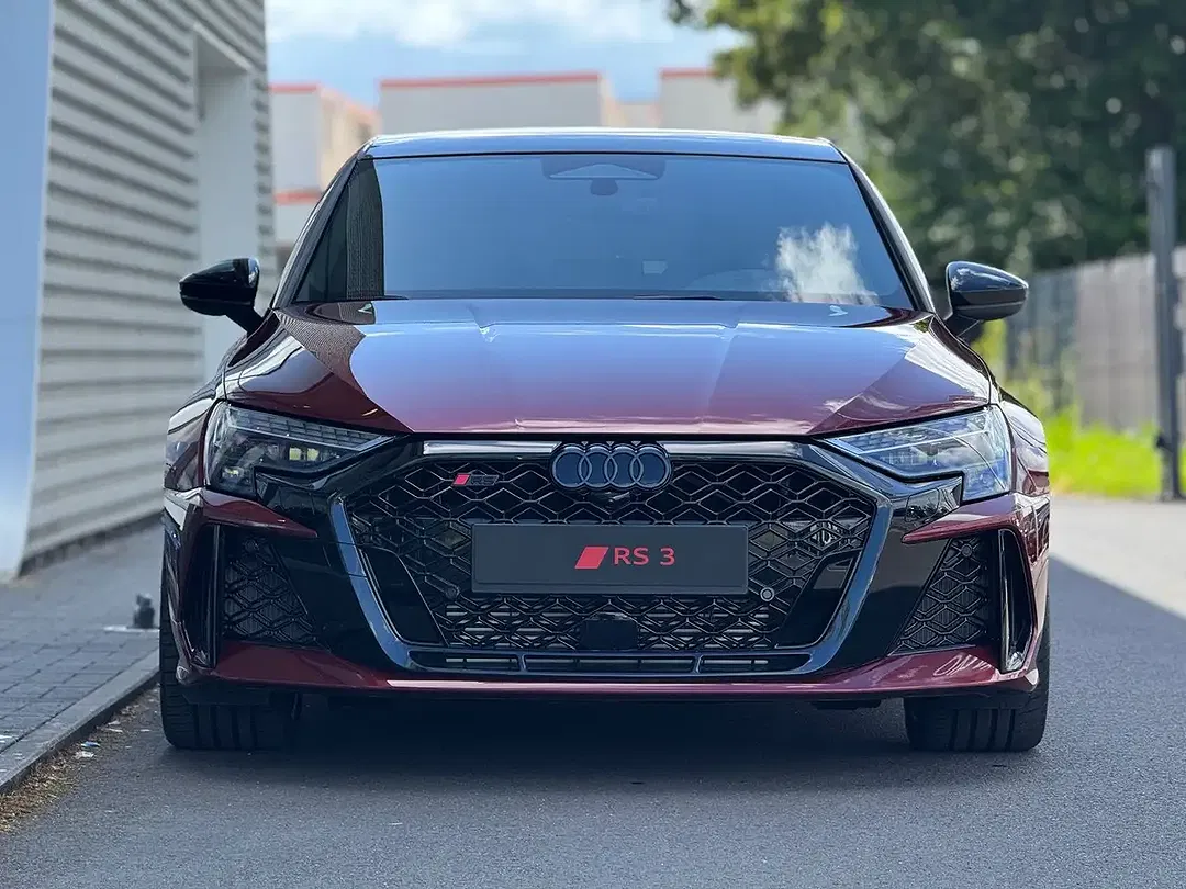 Audi RS3 - Thumbnail 3