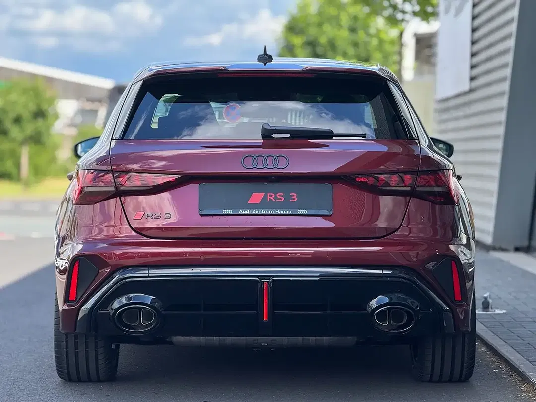 Audi RS3 - Thumbnail 4