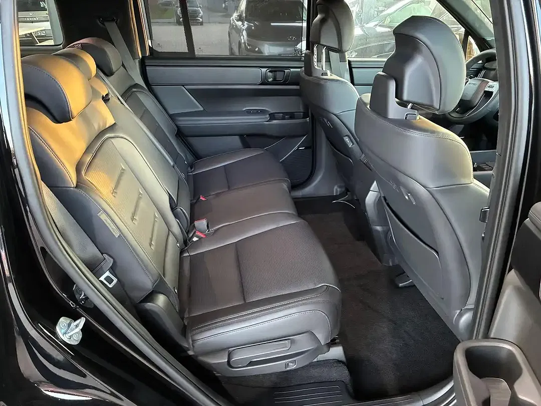 Hyundai SANTA FE - Thumbnail 12