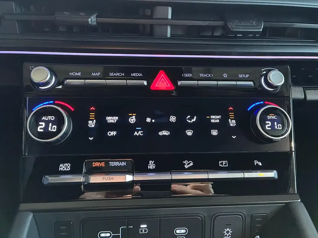 Hyundai SANTA FE - Thumbnail 17