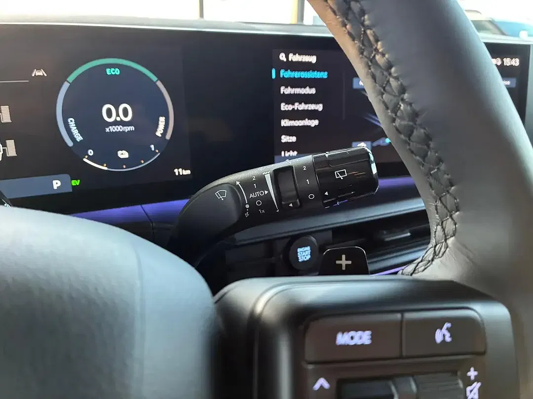 Hyundai SANTA FE - Thumbnail 23