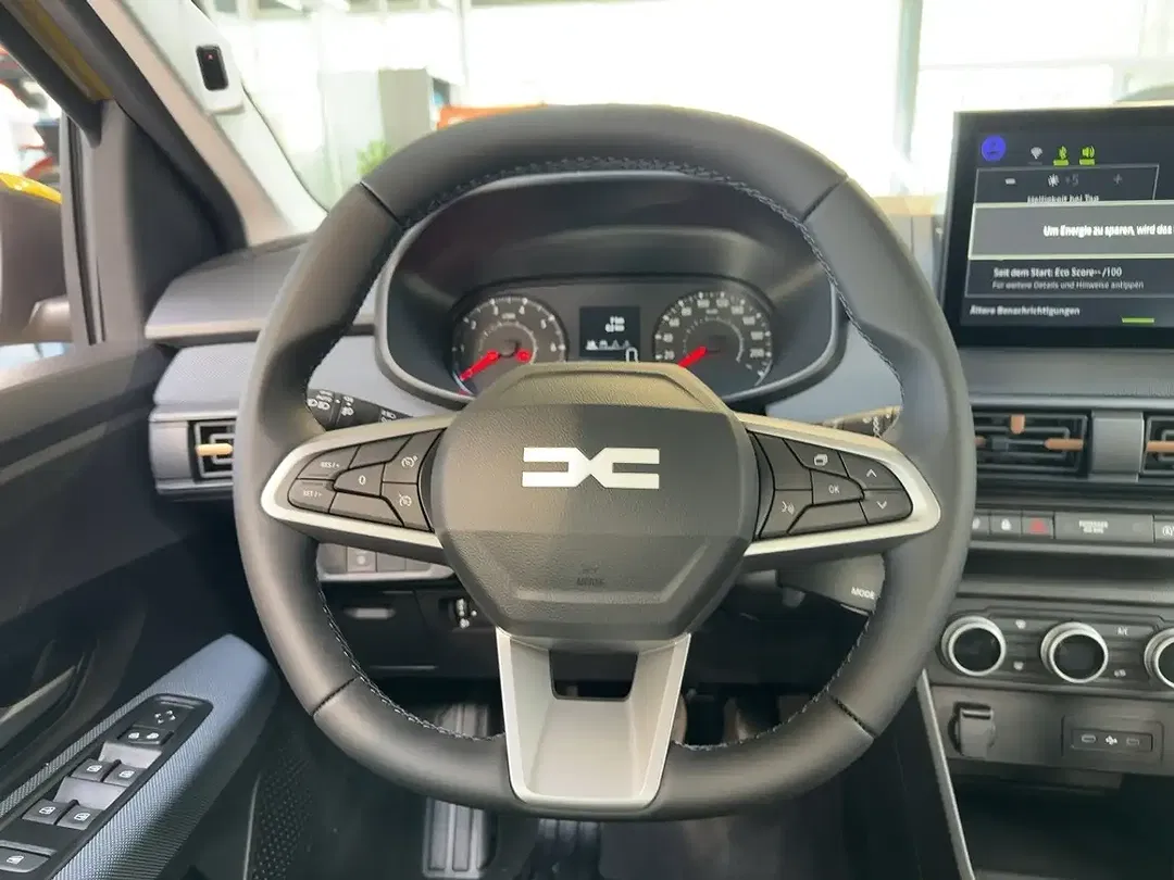 Dacia Sandero - Thumbnail 9