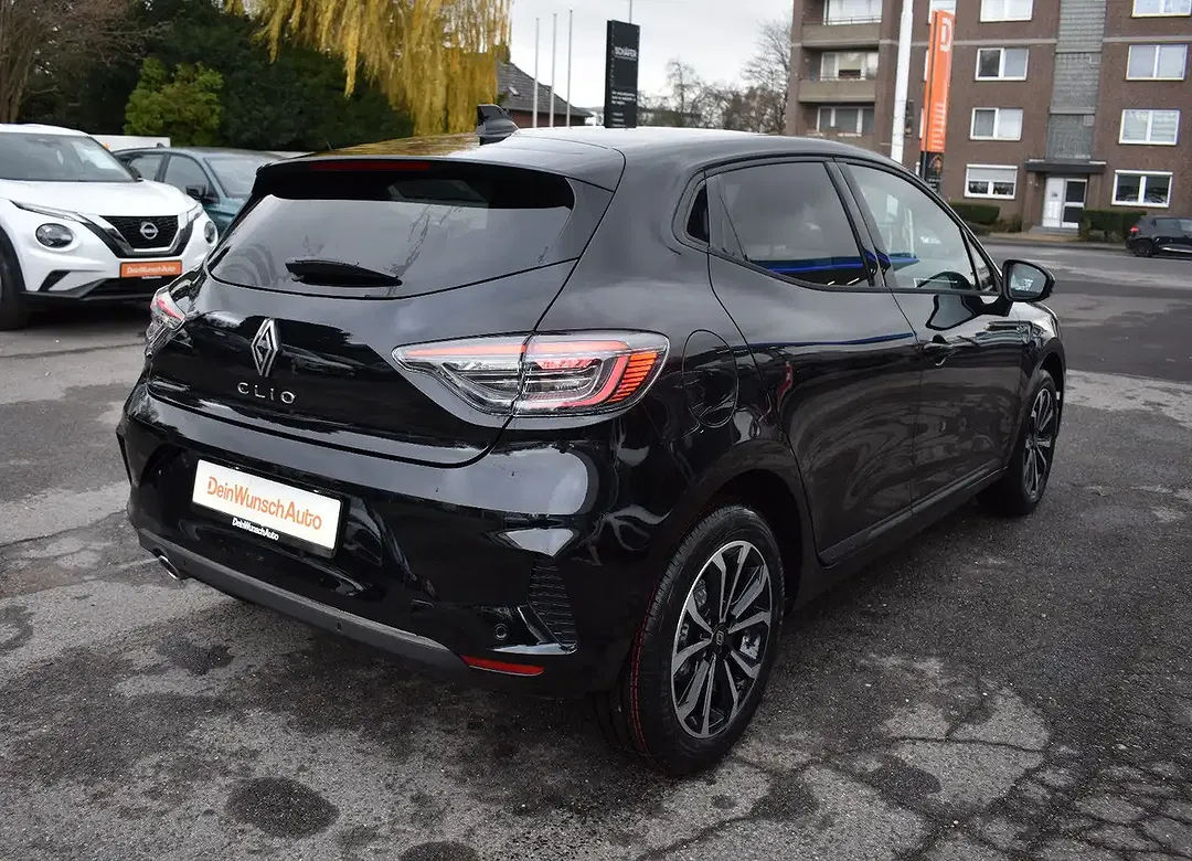 Renault Clio - Thumbnail 8