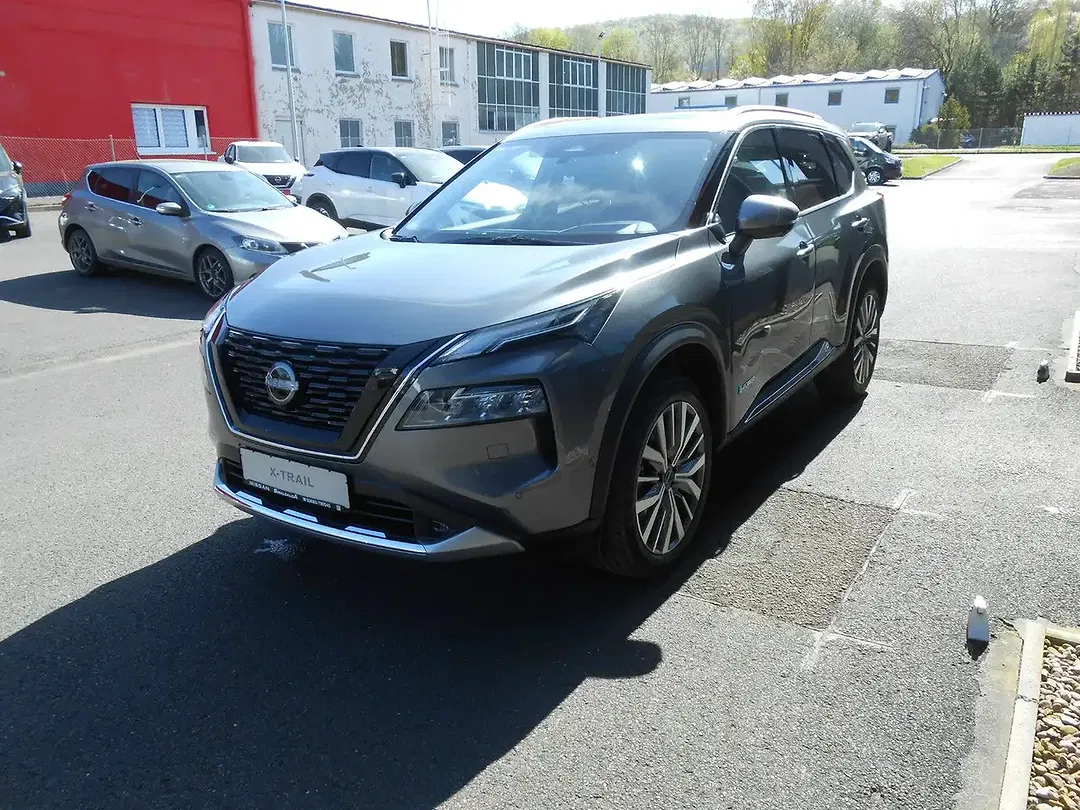 Nissan X-Trail - Thumbnail 3