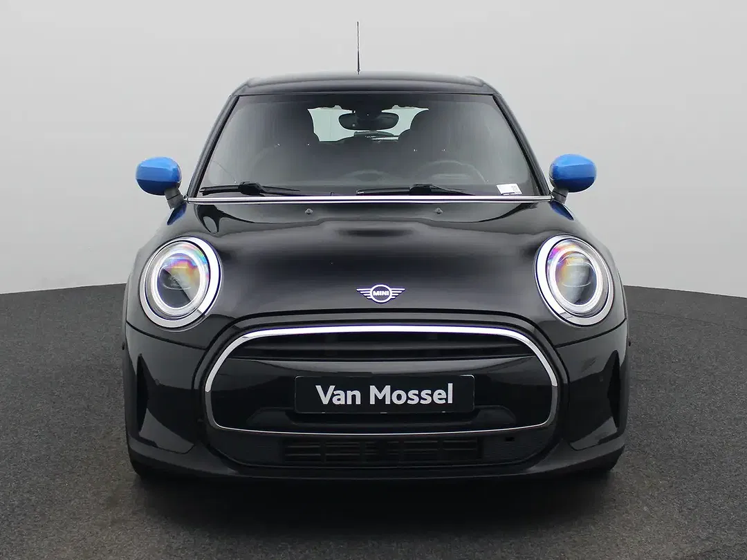 MINI One - Thumbnail 3
