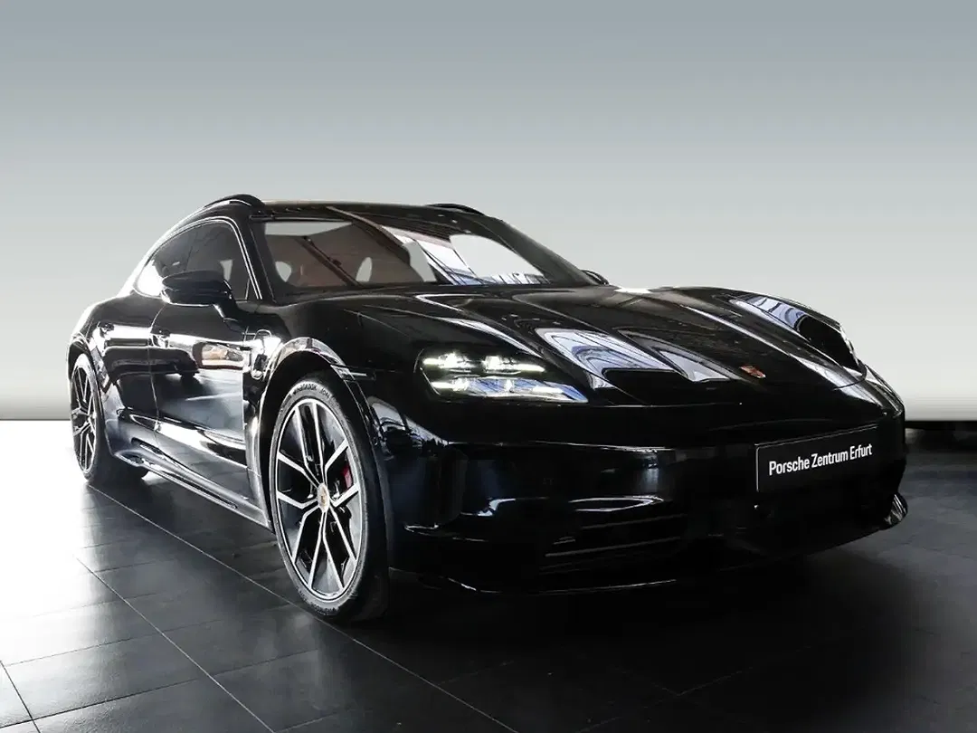 Porsche Taycan - Thumbnail 7