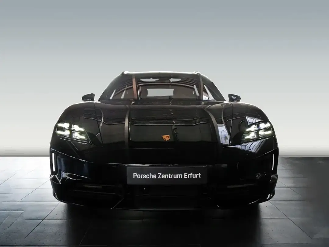 Porsche Taycan - Thumbnail 8