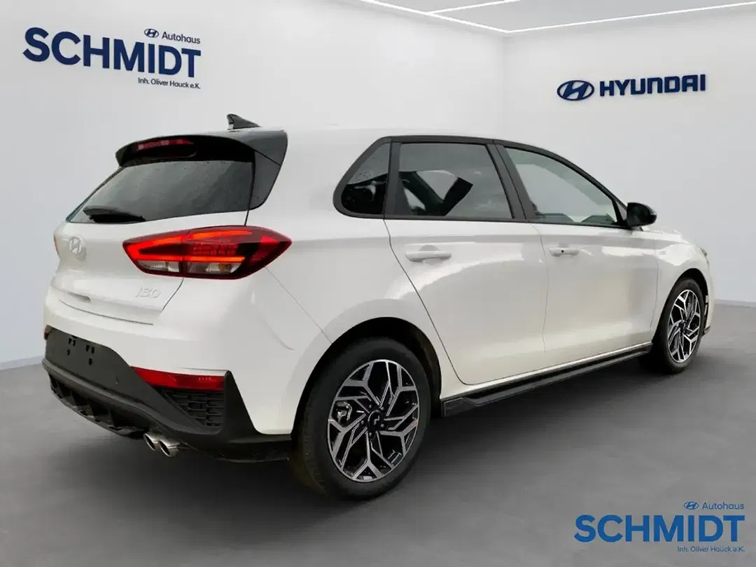 Hyundai i30 - Thumbnail 3