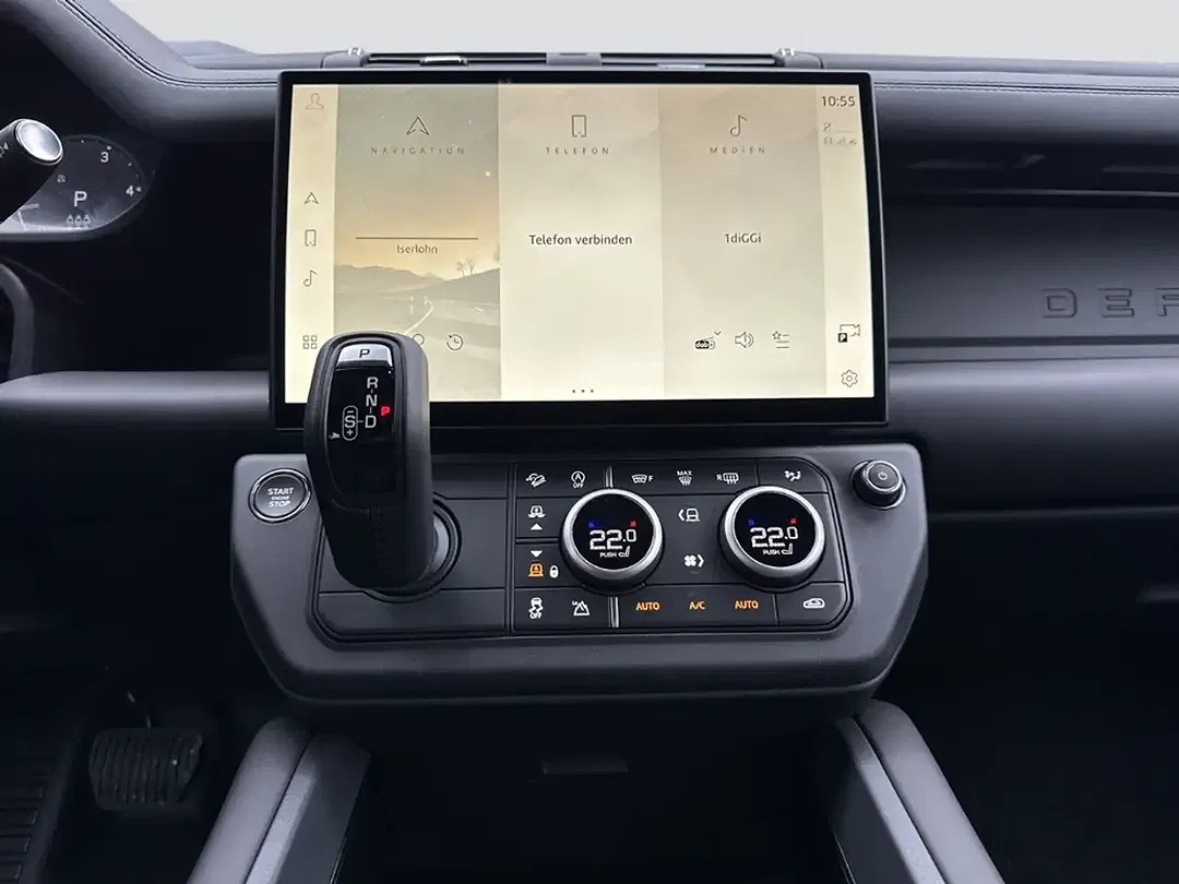 Land Rover Defender - Thumbnail 13