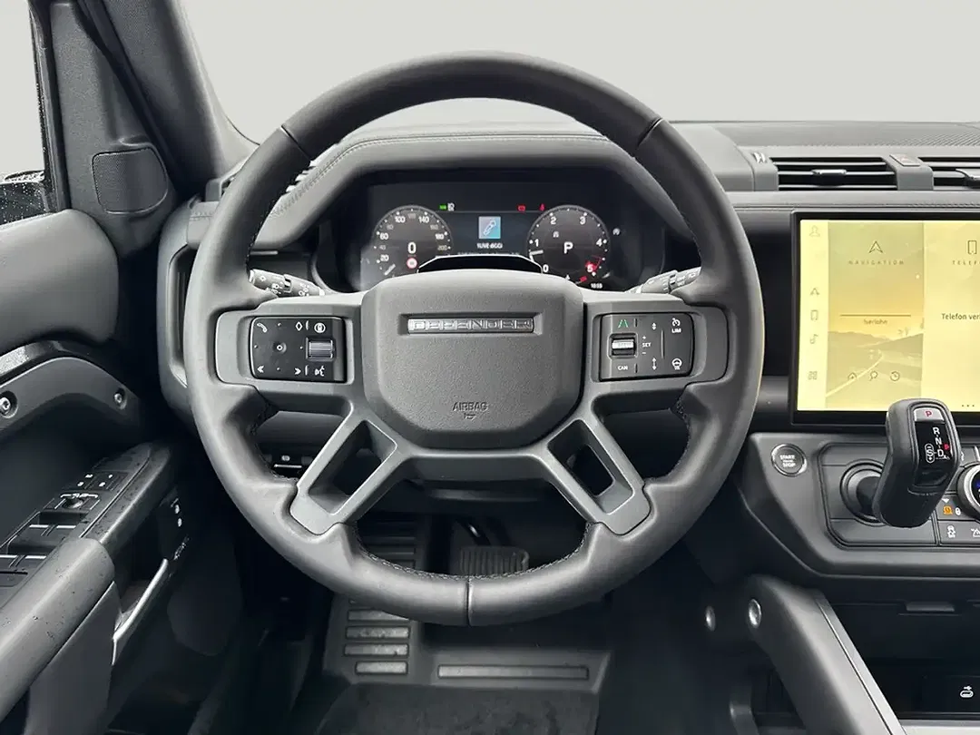 Land Rover Defender - Thumbnail 14