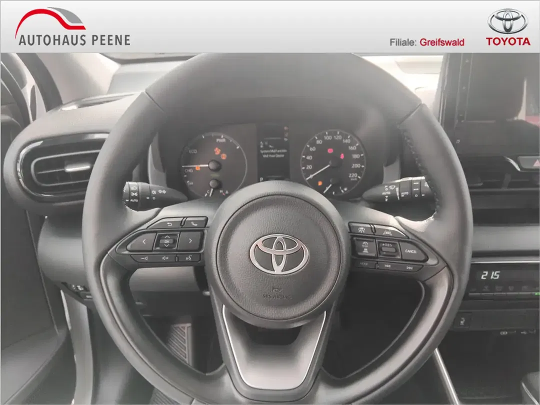 Toyota Yaris - Thumbnail 14