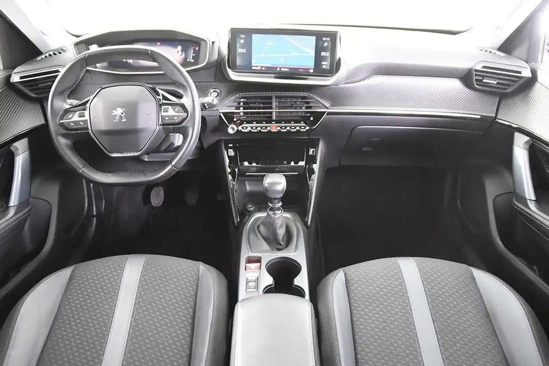 Peugeot 2008 - Thumbnail 2
