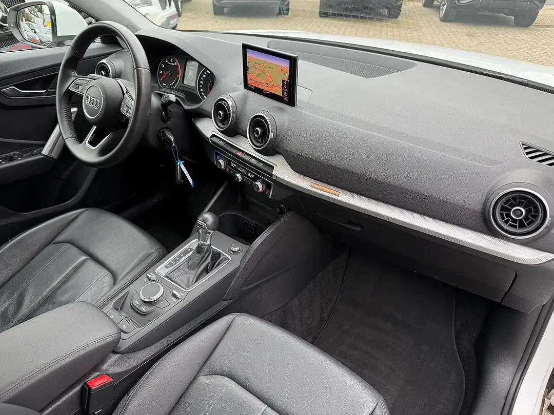 Audi Q2 - Thumbnail 12