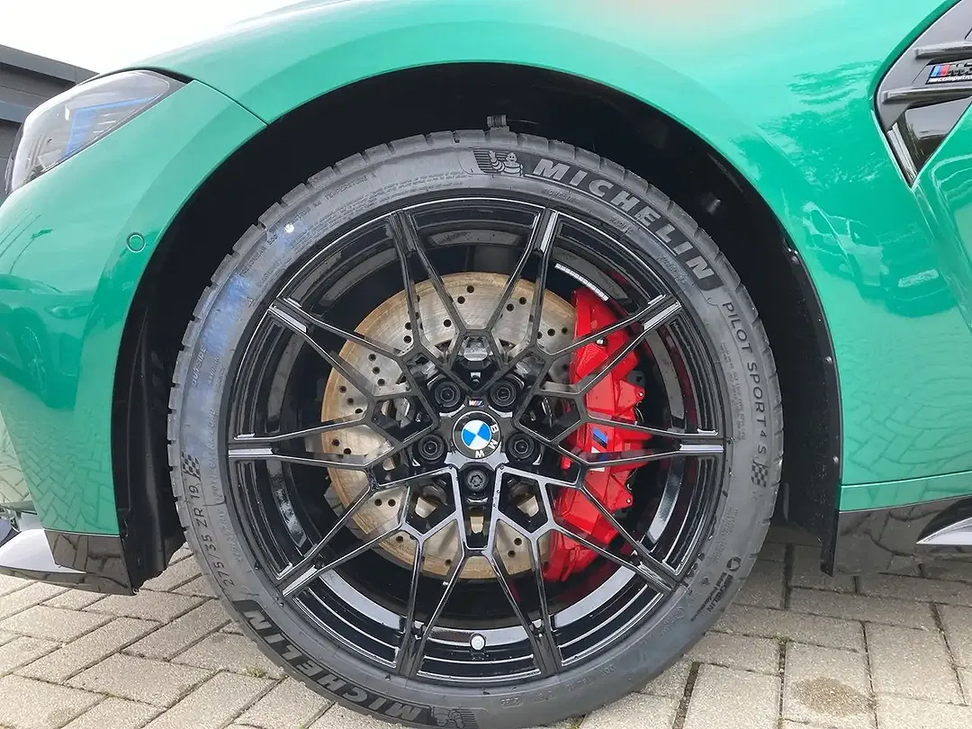 BMW M3 - Thumbnail 3