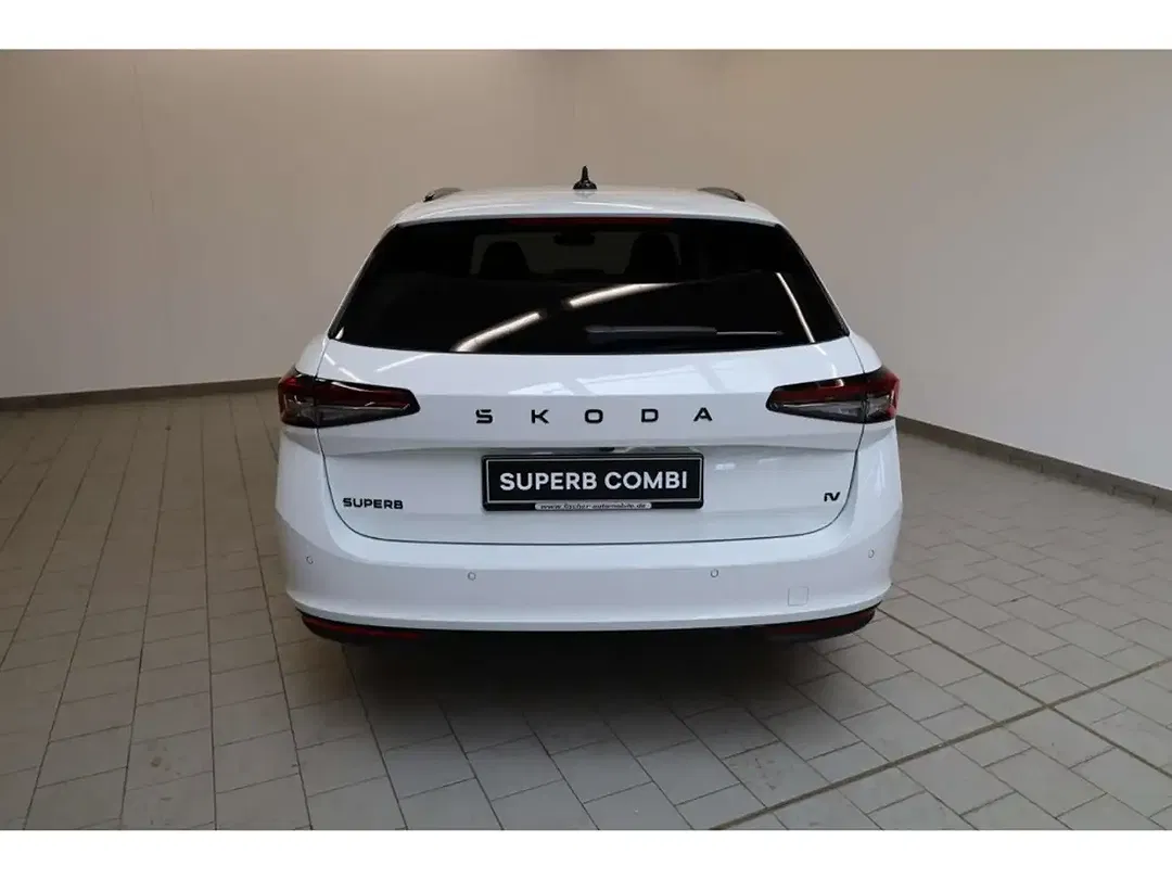 Skoda Superb - Thumbnail 4
