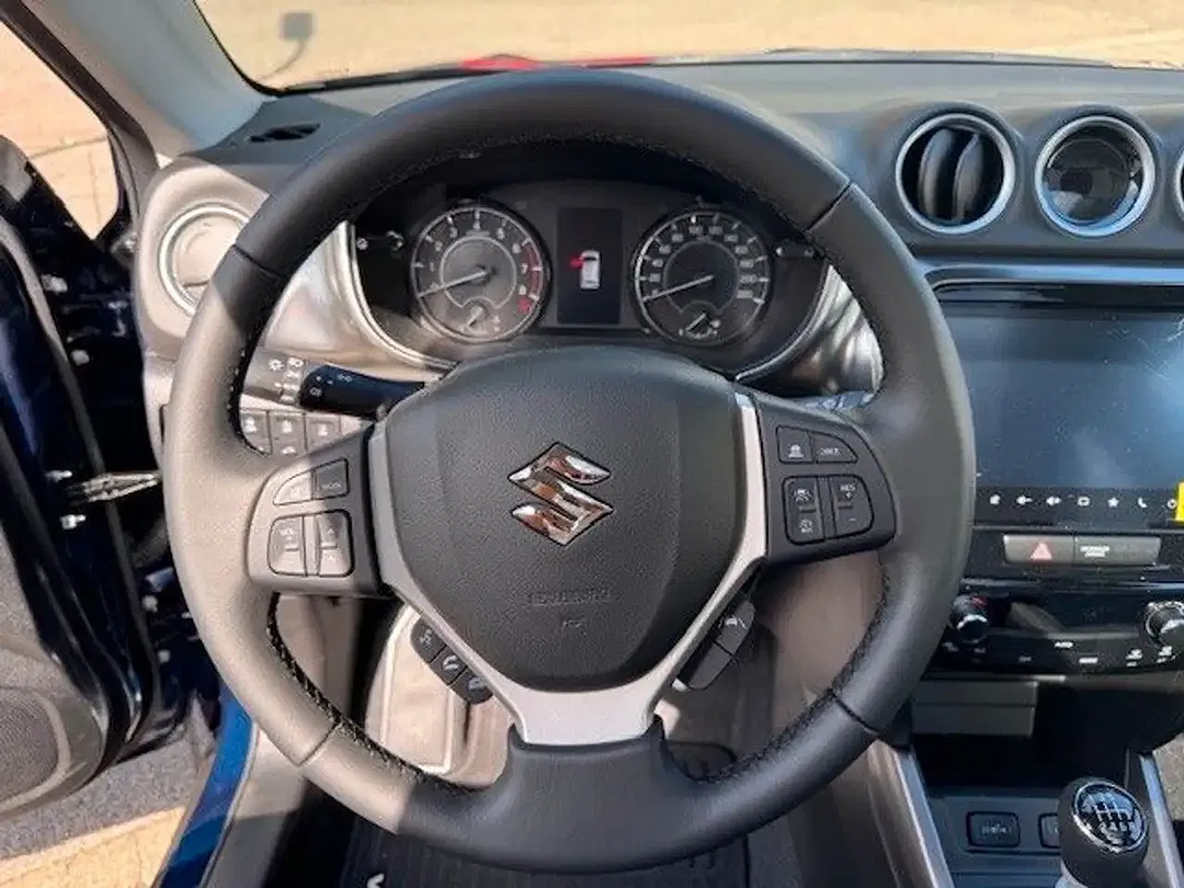 Suzuki Vitara - Thumbnail 10