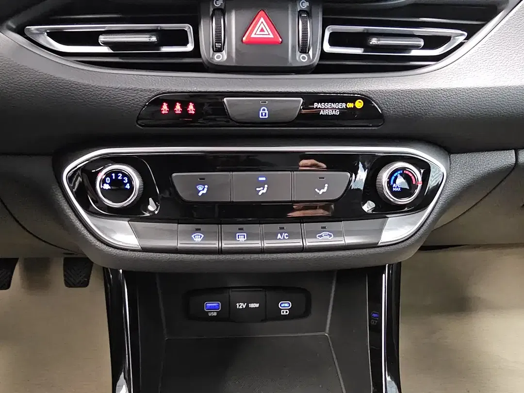 Hyundai i30 - Thumbnail 11