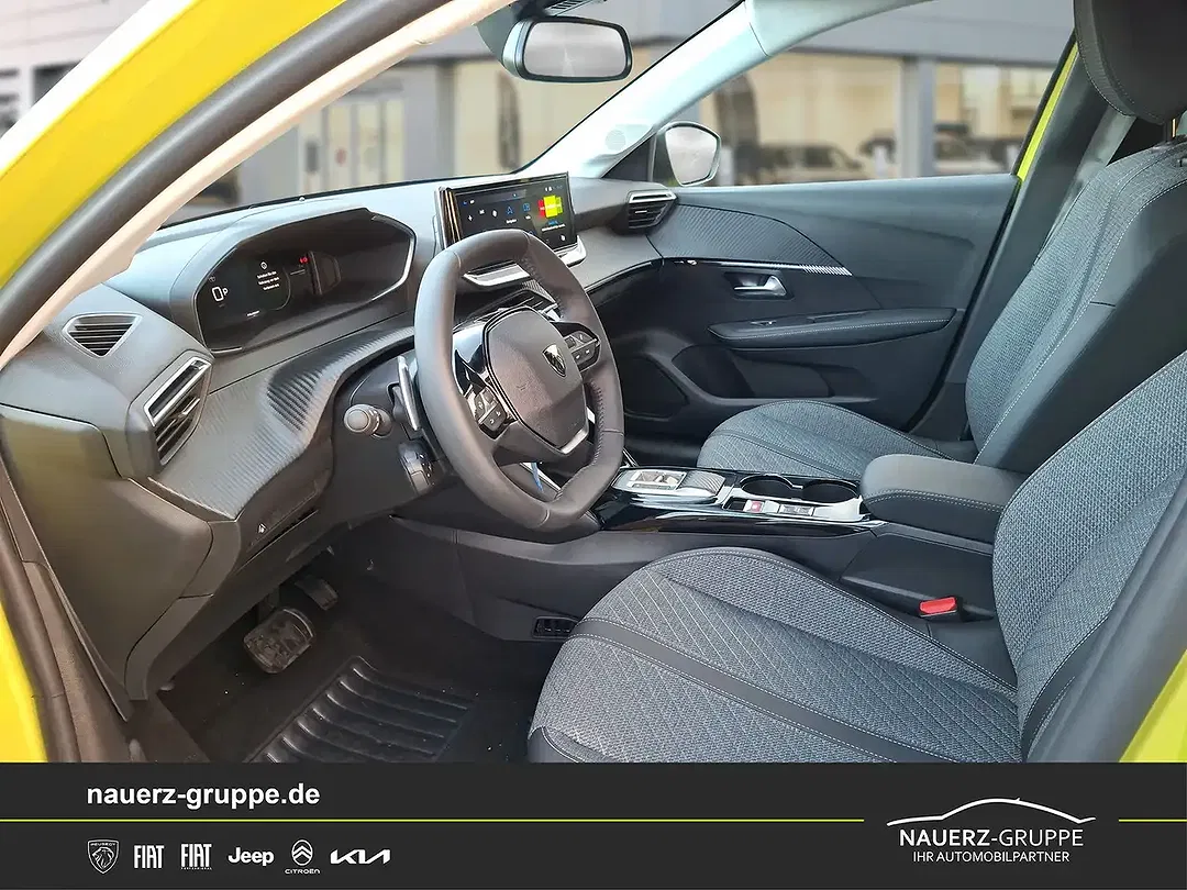 Peugeot 208 - Thumbnail 10
