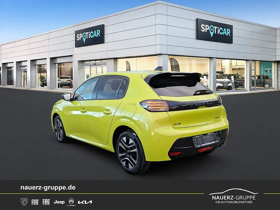 Peugeot 208 - Thumbnail 3
