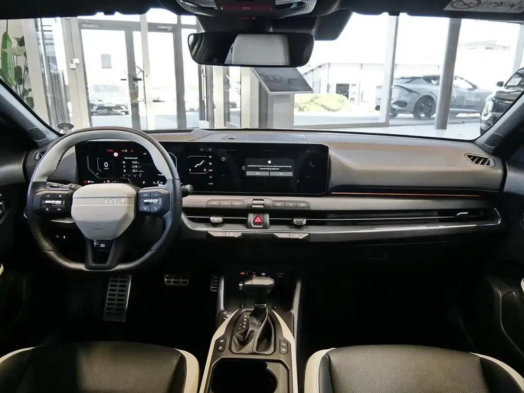 Kia K4 - Thumbnail 11