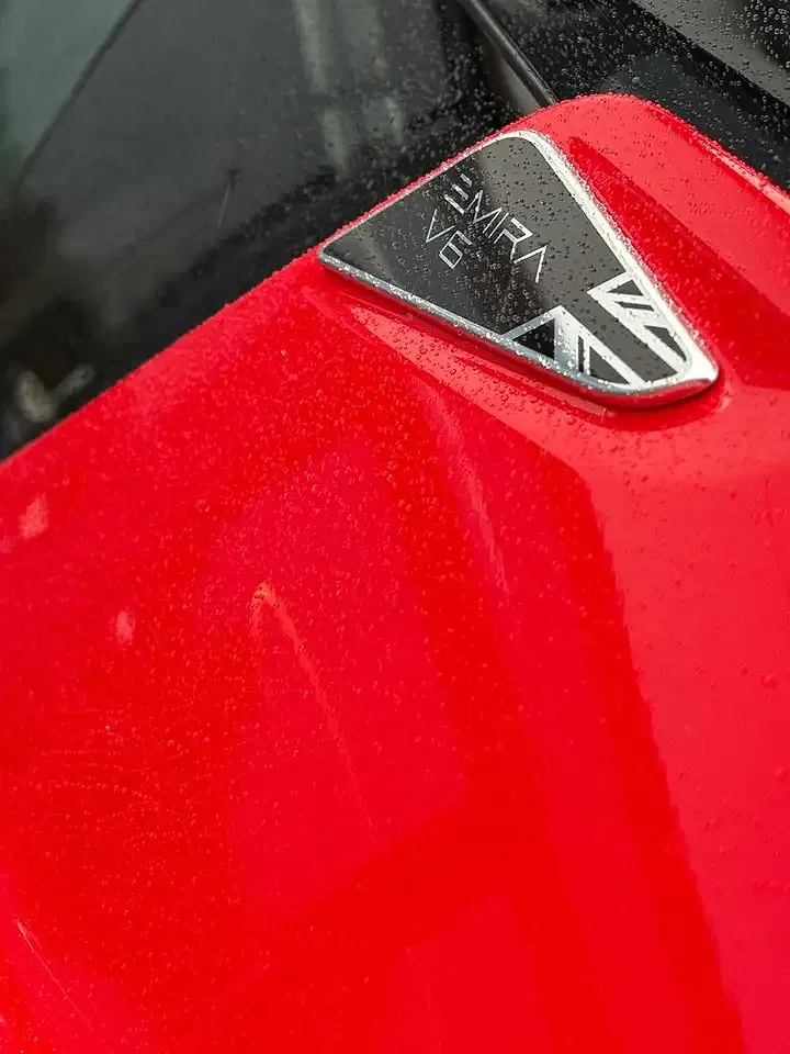 Lotus Emira - Thumbnail 20