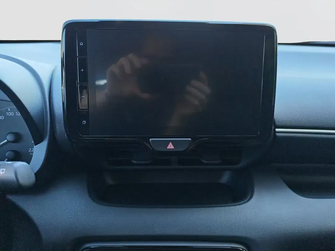 Mazda 2 - Thumbnail 8