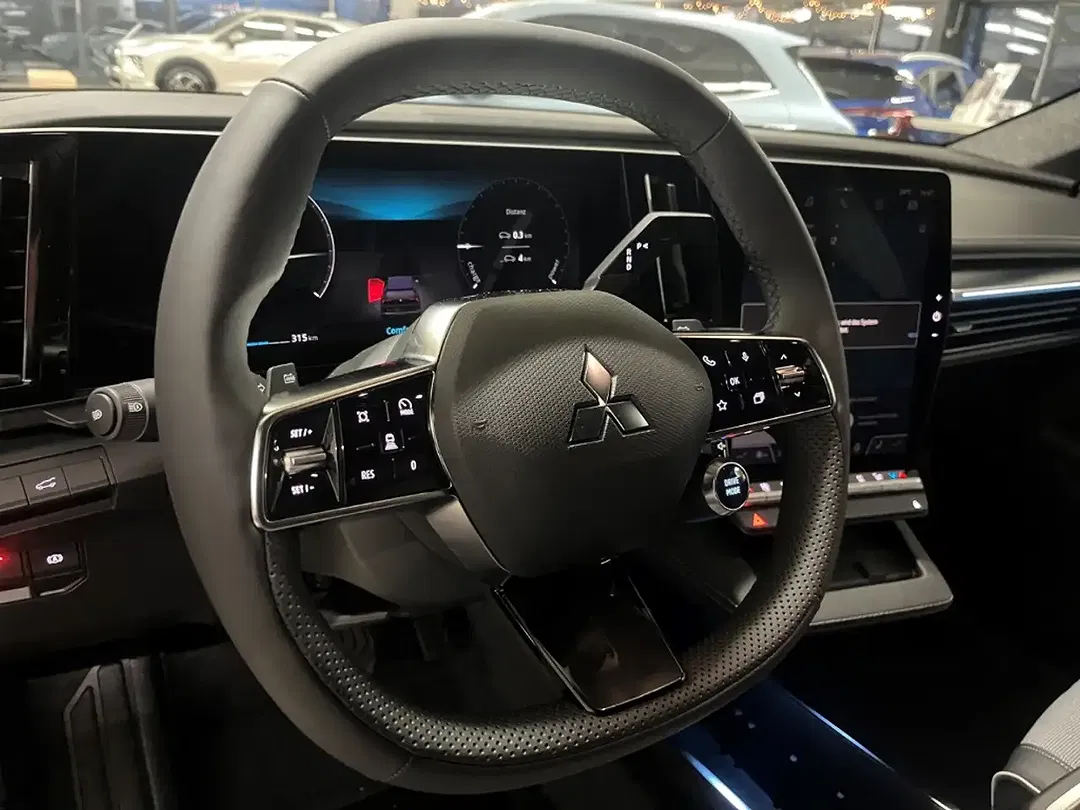 Mitsubishi Eclipse Cross - Thumbnail 11
