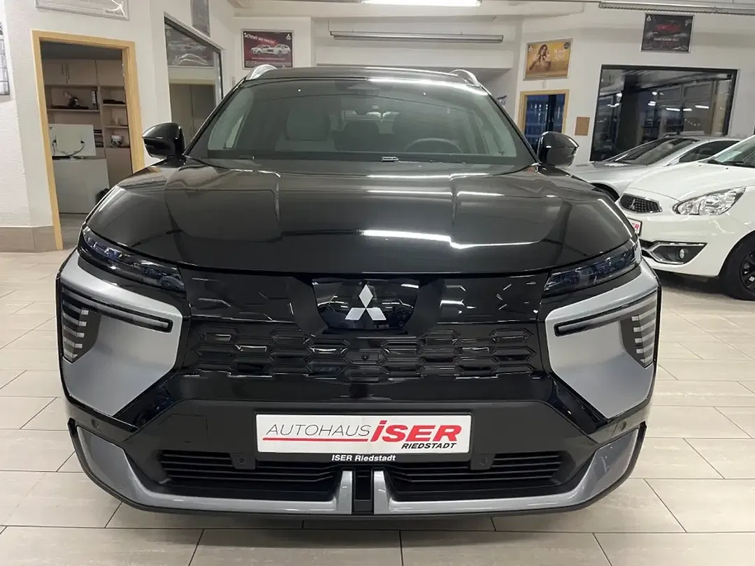 Mitsubishi Eclipse Cross - Thumbnail 2