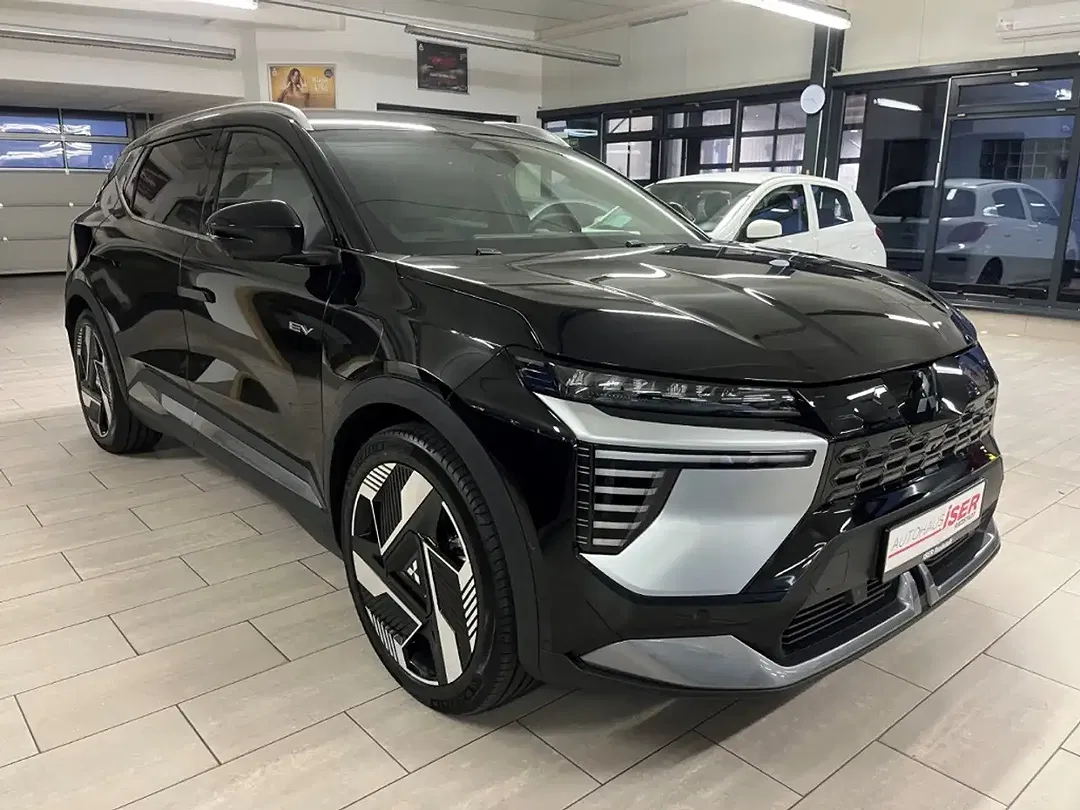 Mitsubishi Eclipse Cross - Thumbnail 3
